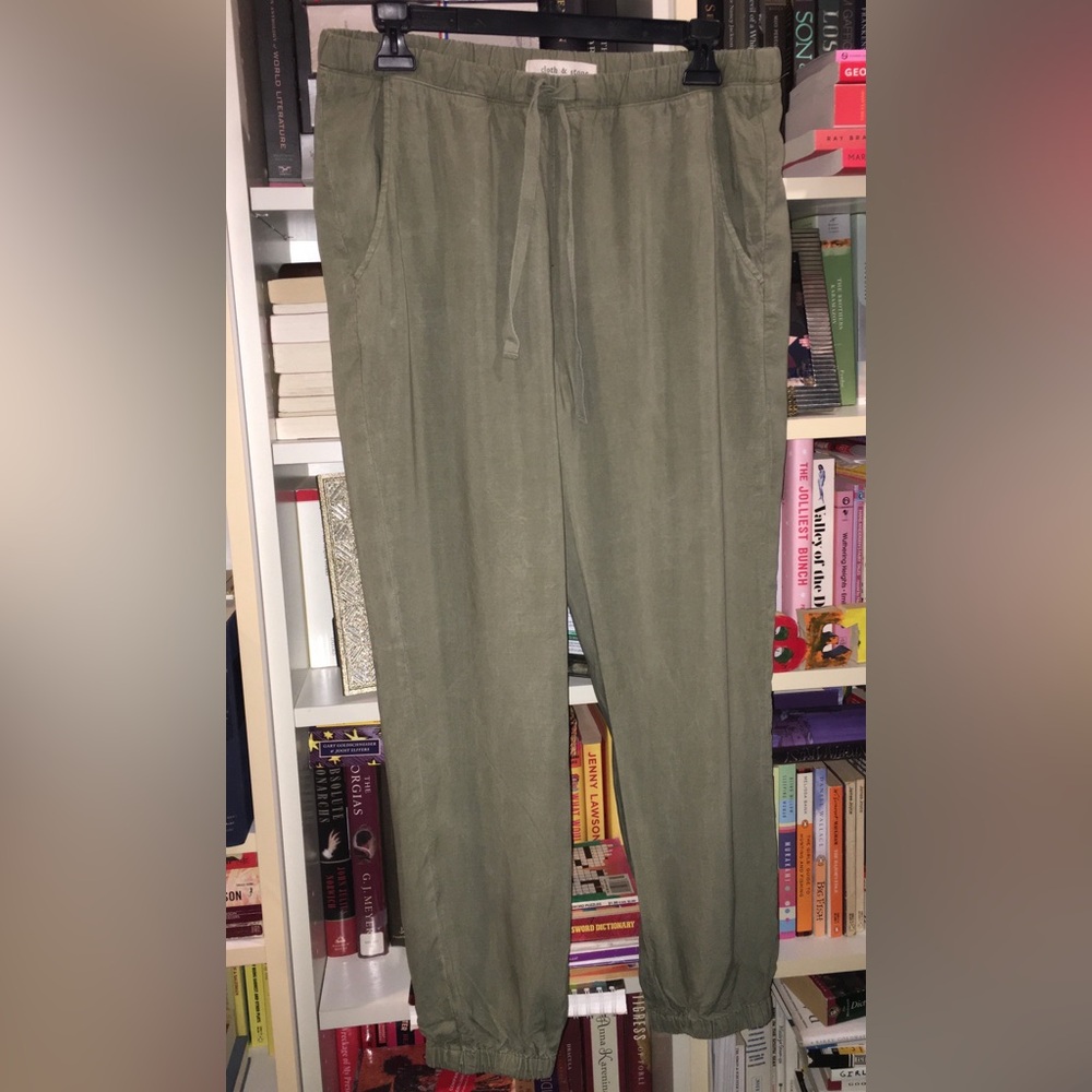 Cloth & Stone Anthropologie Army Green Pull On Pants - Picture 2 of 6